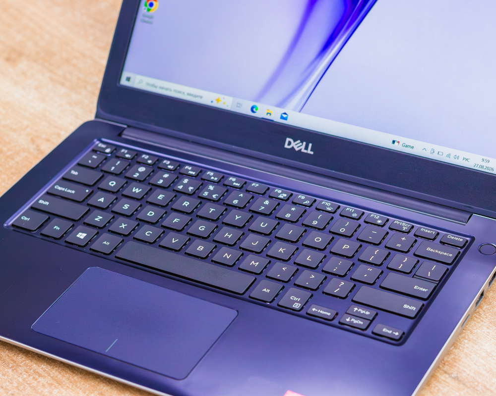 Ноутбук Dell Vostro 13 5370 (FHD IPS/i5-8gen/Radeon 530 2GB/8GB/SSD 256GB)