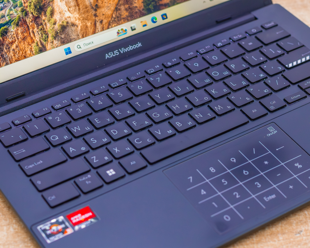 Ноутбук Asus Vivobook E1404FA (FHD IPS/Ryzen 5 7520U/8GB/SSD 512GB)