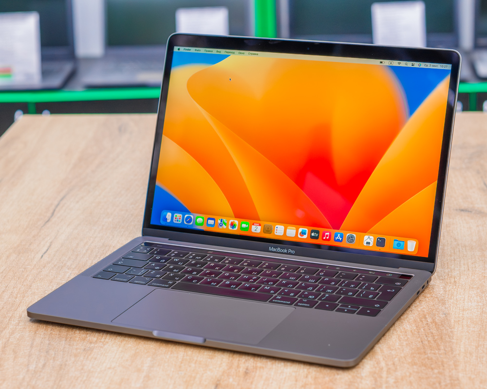 Ноутбук Apple MacBook Pro 13