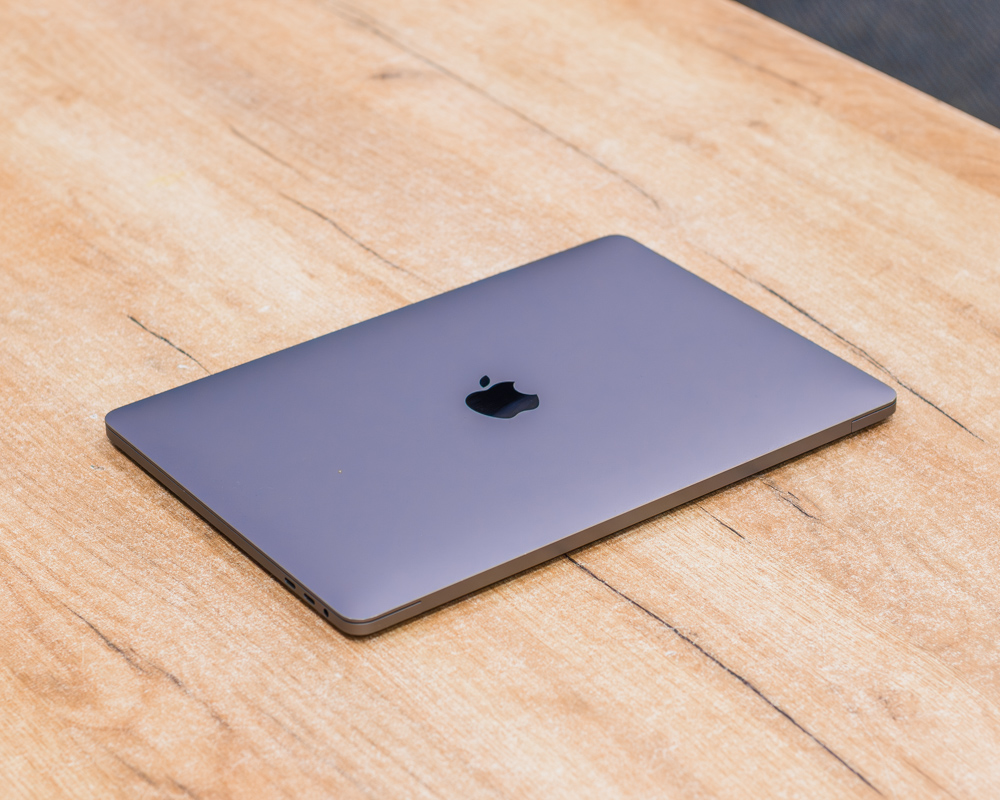 Ноутбук Apple MacBook Pro 13