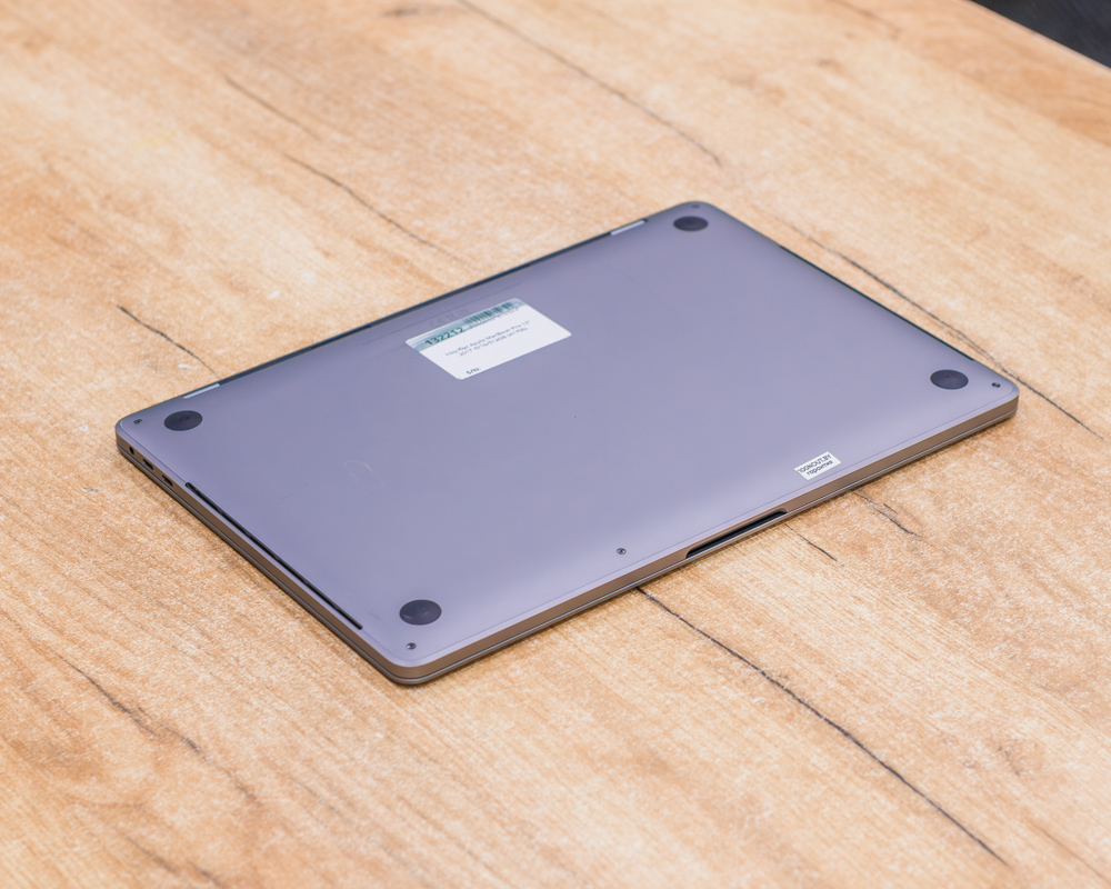 Ноутбук Apple MacBook Pro 13