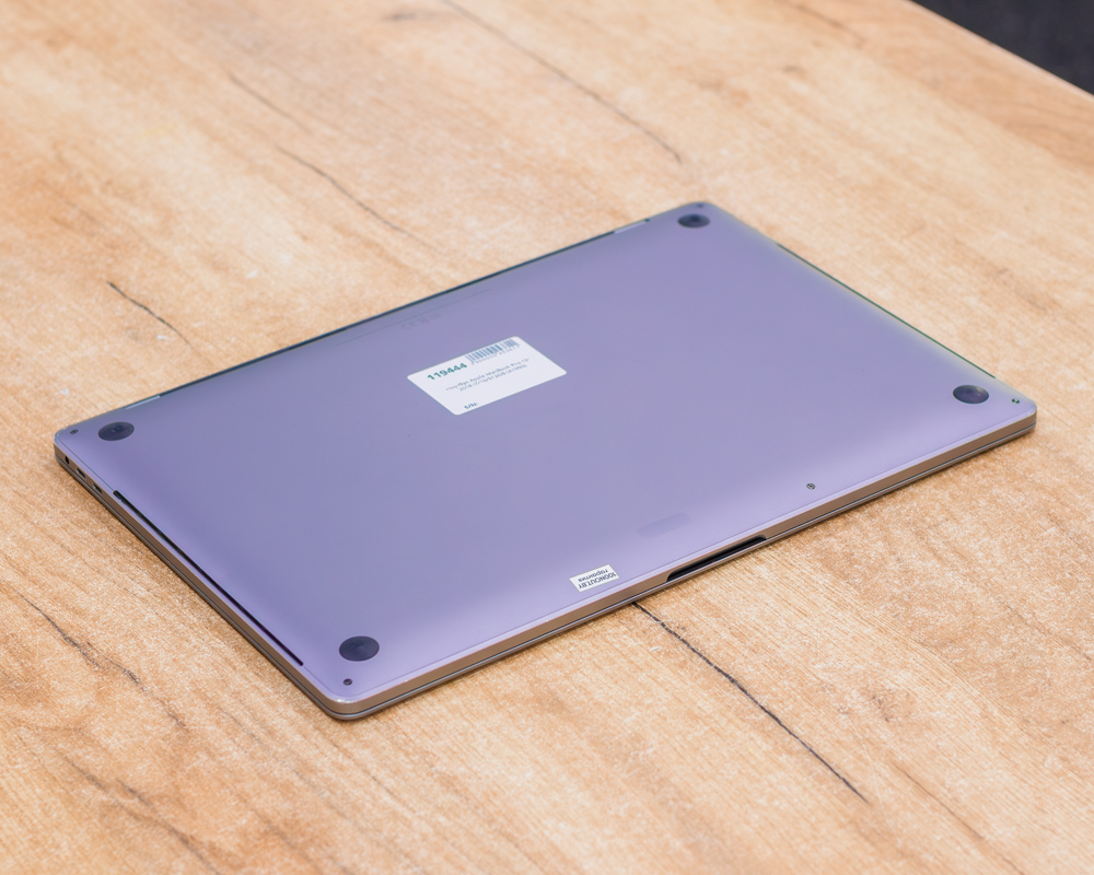Ноутбук Apple MacBook Pro 15
