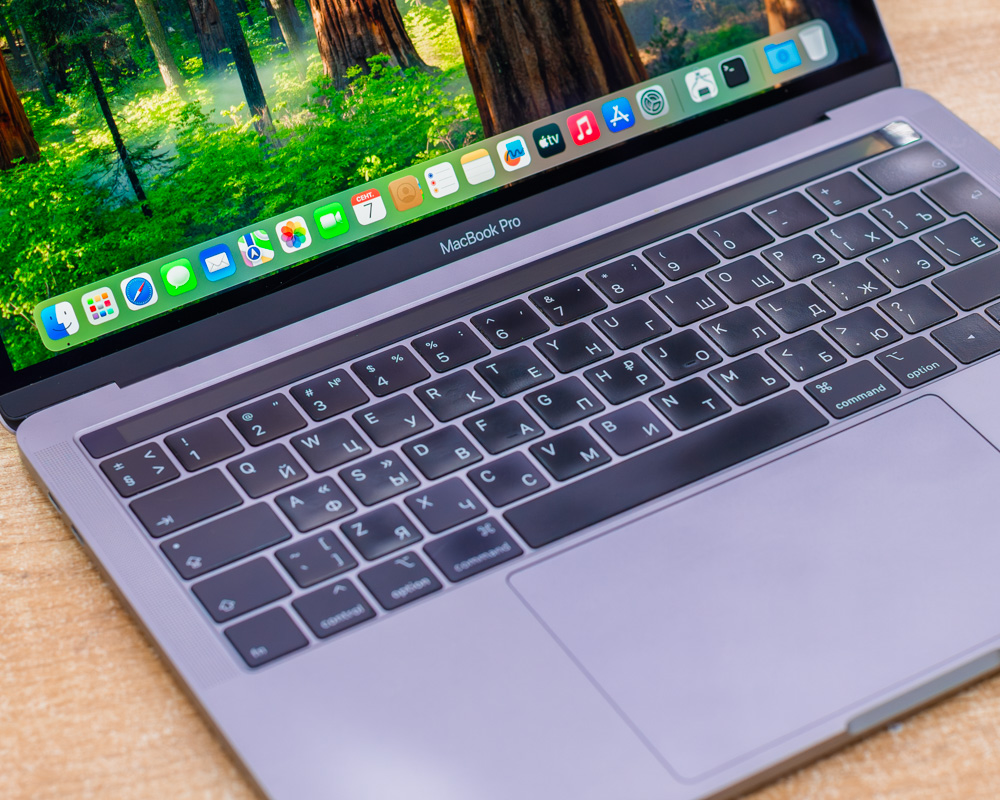 Ноутбук Apple MacBook Pro 13