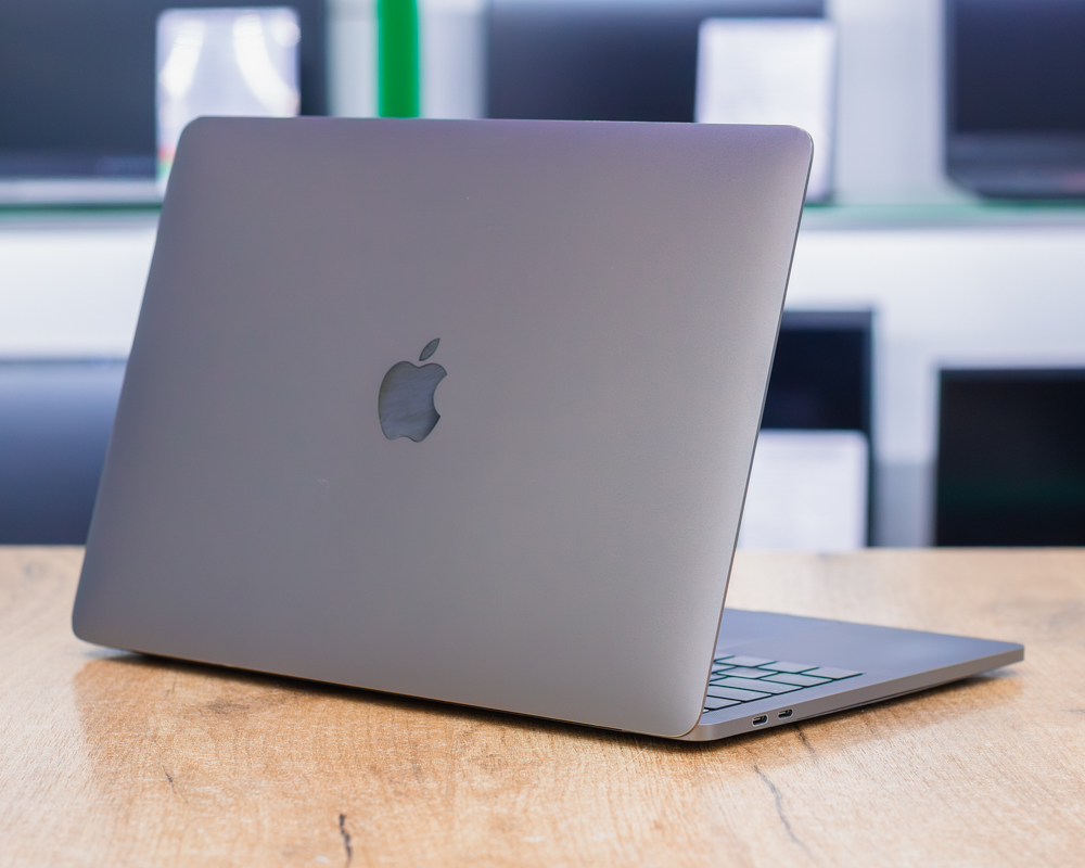 Ноутбук Apple MacBook Pro 13