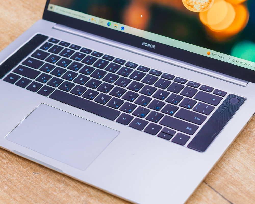 Ноутбук HONOR MagicBook Pro 16 HLY-W19R (FHD IPS/Ryzen 5 3550H/8GB/SSD 512GB)