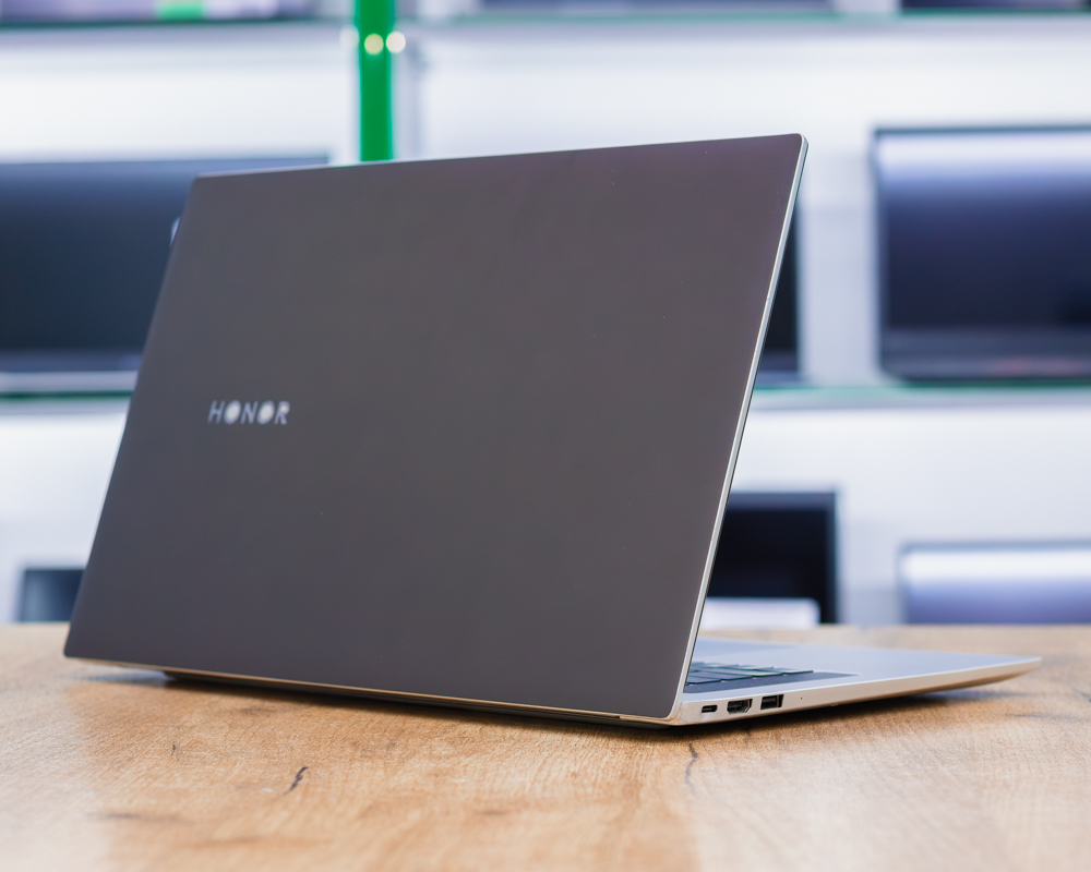 Ноутбук HONOR MagicBook Pro 16 HLY-W19R (FHD IPS/Ryzen 5 3550H/8GB/SSD 512GB)