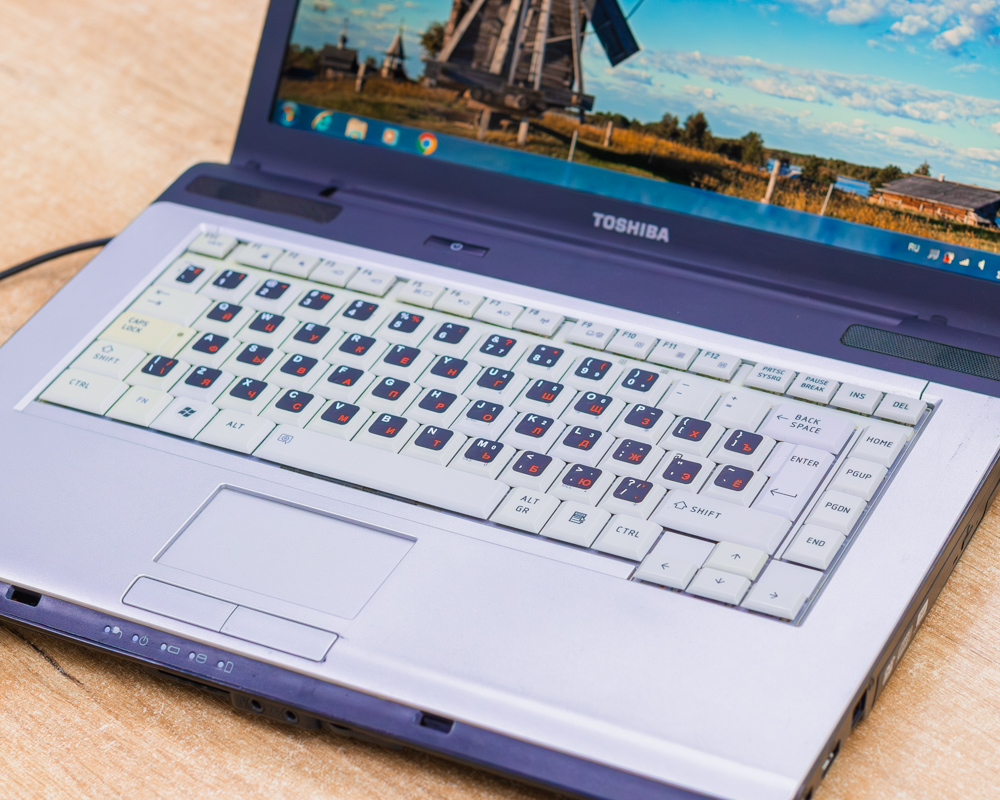 Ноутбук Toshiba Satellite A210-19A (HD/Athlon 64 X2 TK-57/2GB/HDD 200GB)