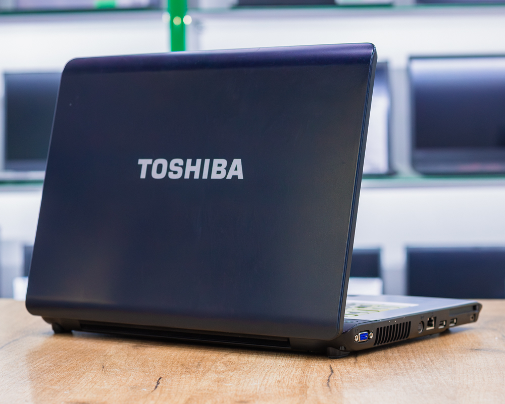 Ноутбук Toshiba Satellite A210-19A (HD/Athlon 64 X2 TK-57/2GB/HDD 200GB)