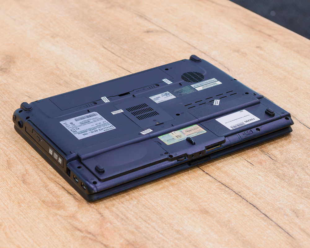 Ноутбук Toshiba Satellite A210-19A (HD/Athlon 64 X2 TK-57/2GB/HDD 200GB)