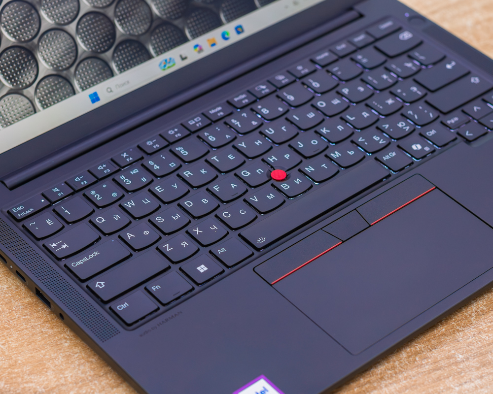 Ноутбук Lenovo ThinkPad E14 Gen 7 (FHD/Core 7 240H/32GB/SSD 512GB)