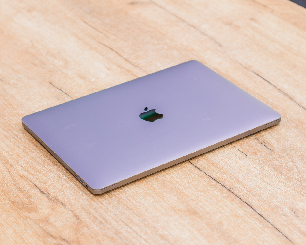 Ноутбук Apple MacBook Pro 13