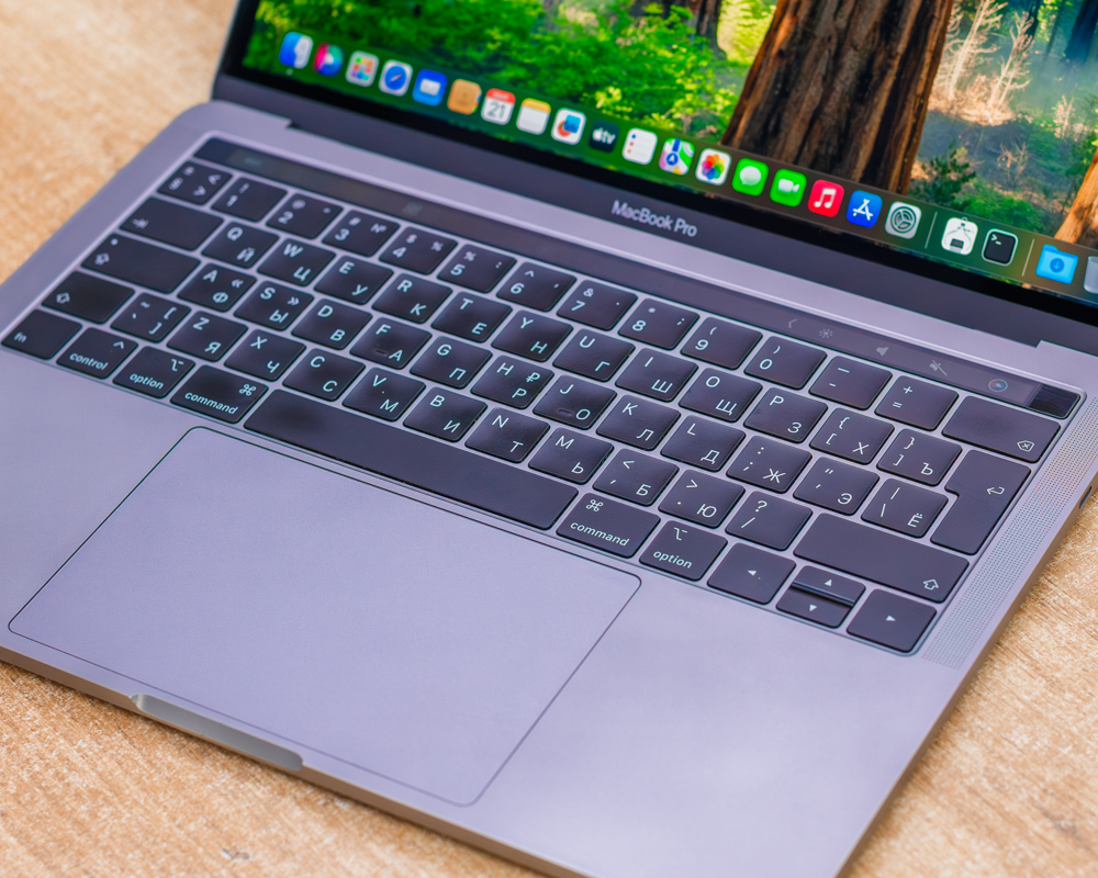 Ноутбук Apple MacBook Pro 13