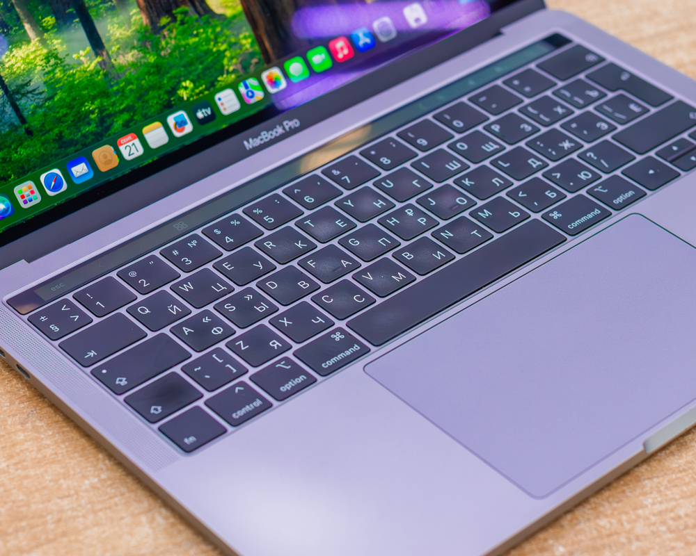 Ноутбук Apple MacBook Pro 13