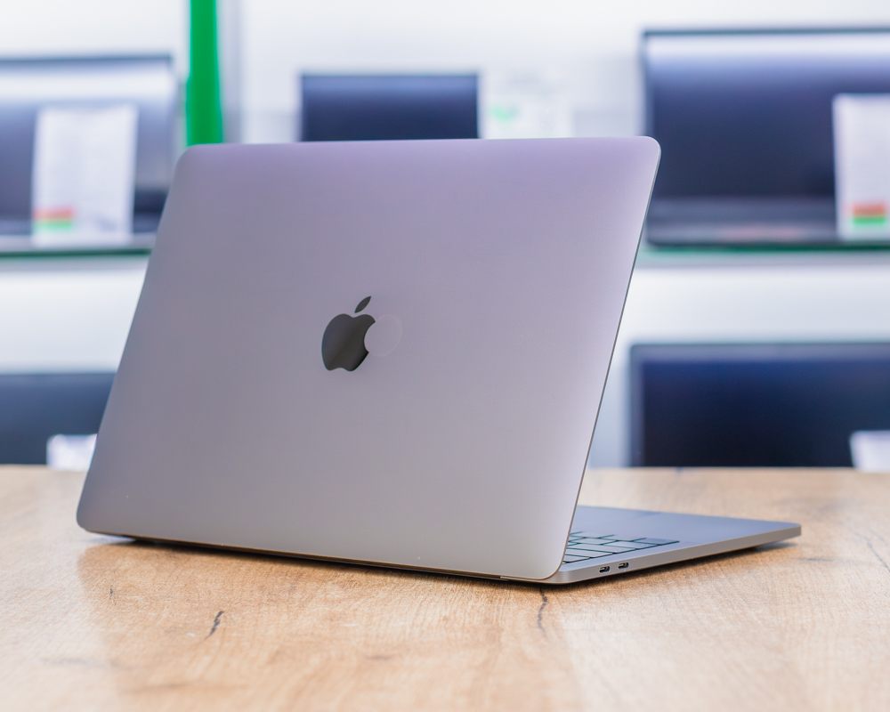 Ноутбук Apple MacBook Pro 13