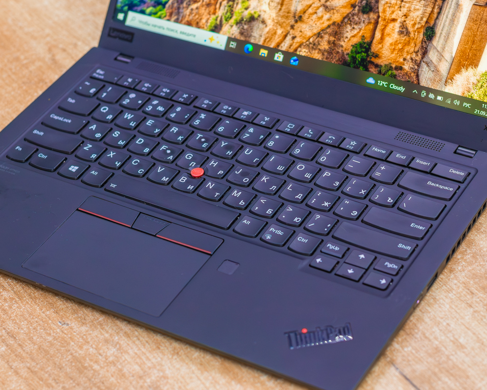 Ноутбук Lenovo ThinkPad X1 Carbon 7 Gen (FHD IPS/i7-8gen/16GB/SSD 512GB)