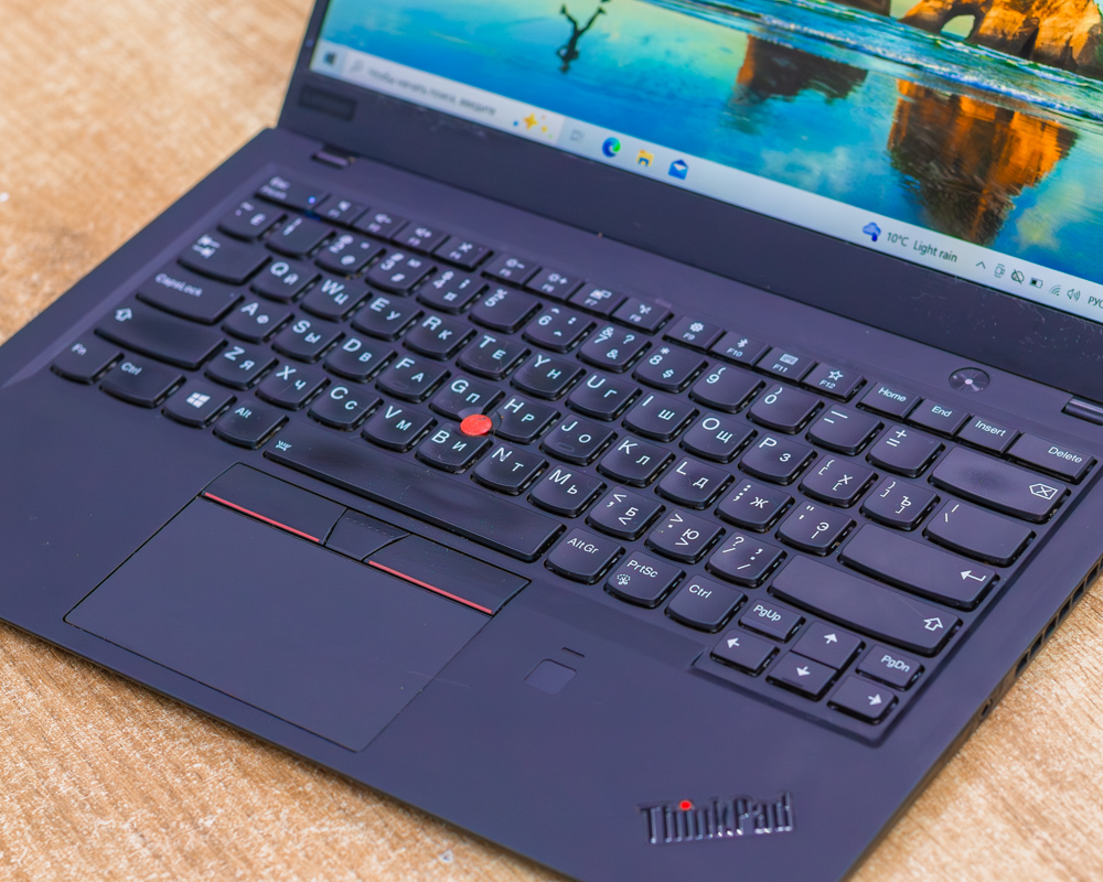 Ноутбук Lenovo ThinkPad X1 Carbon 6 Gen (FHD IPS/i7-8gen/16GB/SSD 512GB)