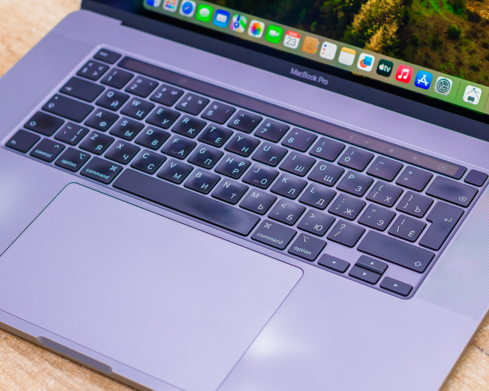 Ноутбук Apple MacBook Pro 16