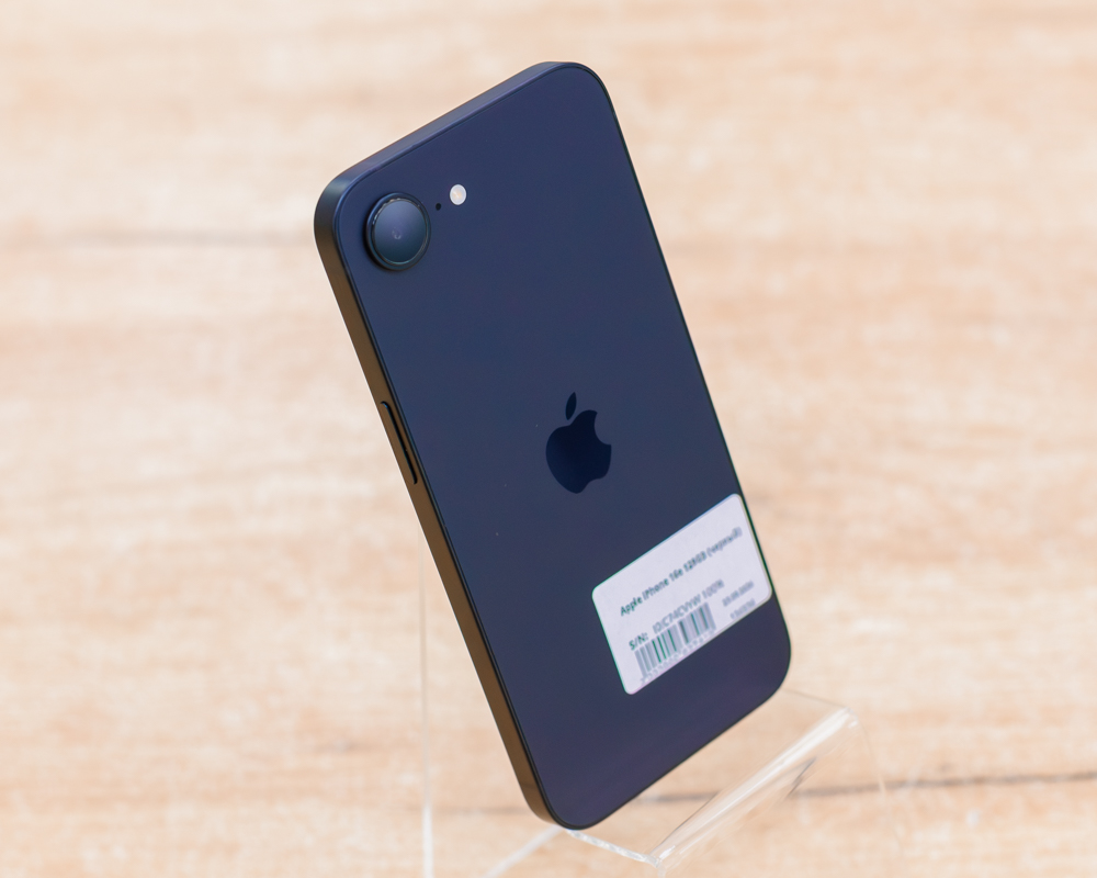 Apple iPhone 16e 128GB (черный, отличное)