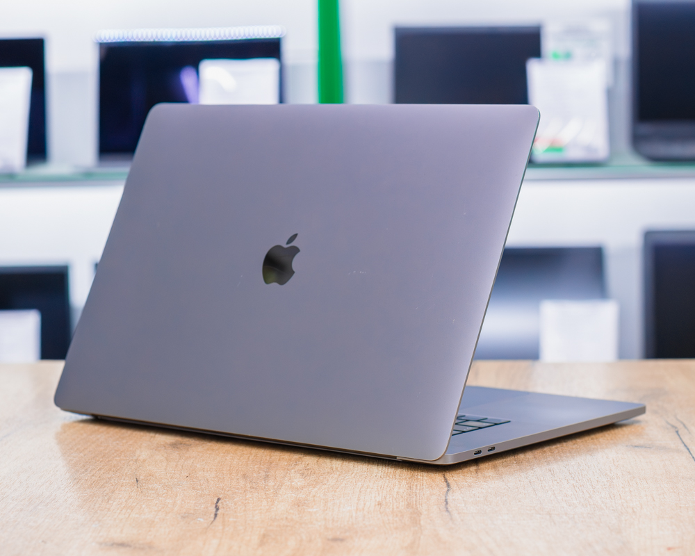 Ноутбук Apple MacBook Pro 16