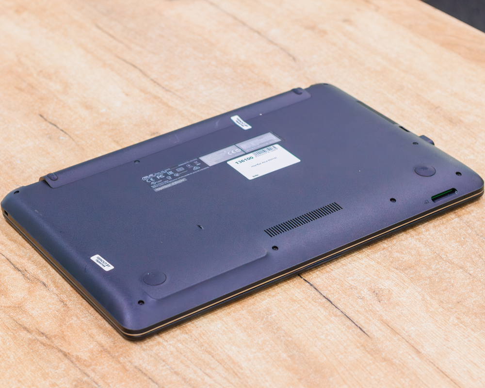 Ноутбук Asus R541SC (HD/Pentium N3710/GeForce 810M 1GB/4GB/HDD 500GB)