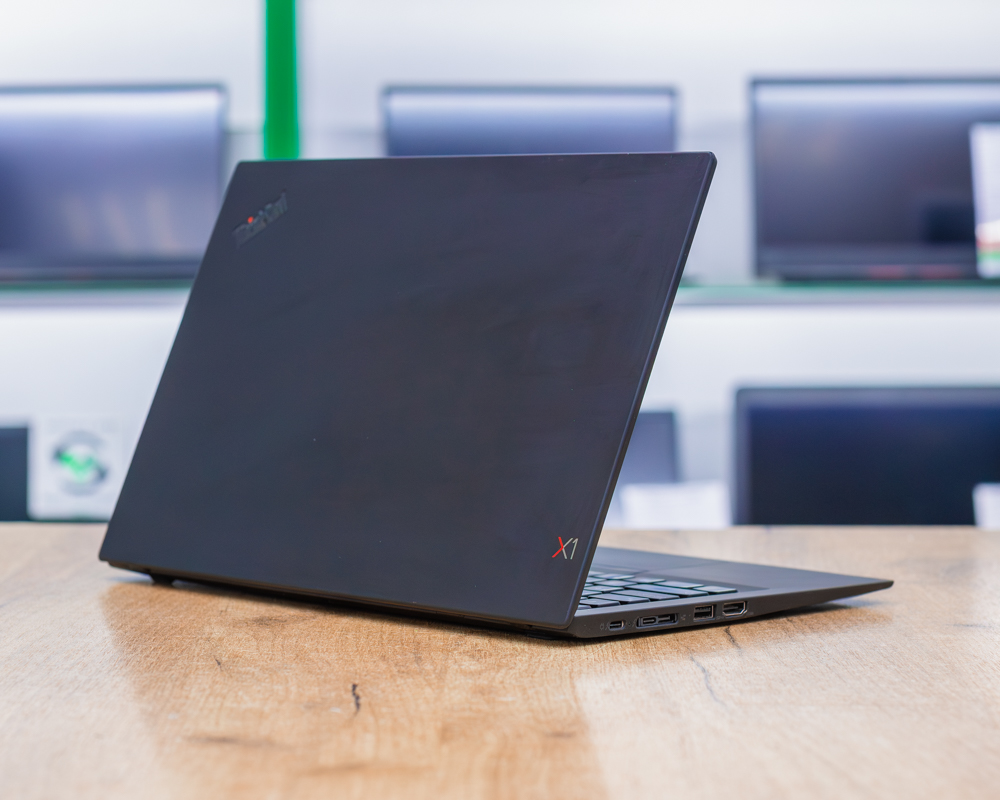Ноутбук Lenovo ThinkPad X1 Carbon 6 Gen (FHD IPS/i7-8gen/16GB/SSD 512GB)