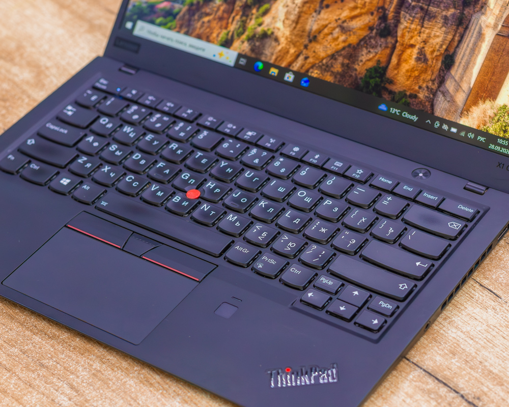 Ноутбук Lenovo ThinkPad X1 Carbon 6 Gen (FHD IPS/i7-8gen/16GB/SSD 512GB)