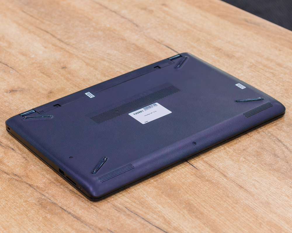 Ноутбук HP 15-rb (HD/AMD E2-9000e/4GB/HDD 512GB)