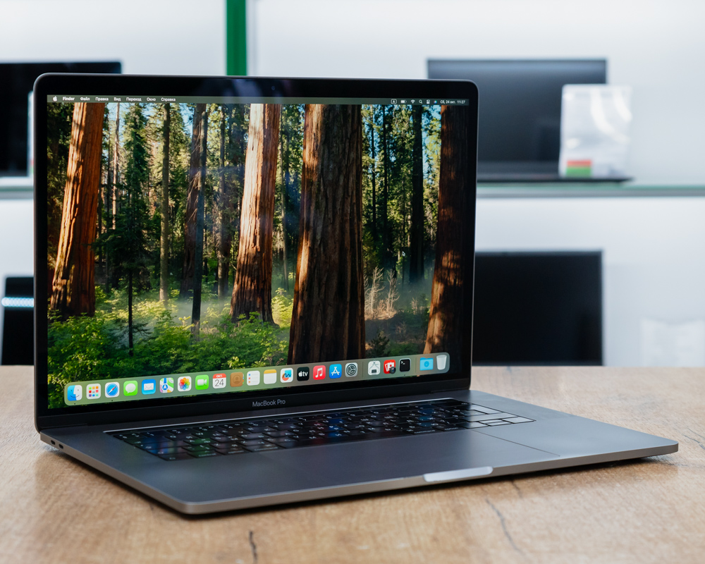 Ноутбук Apple MacBook Pro 15