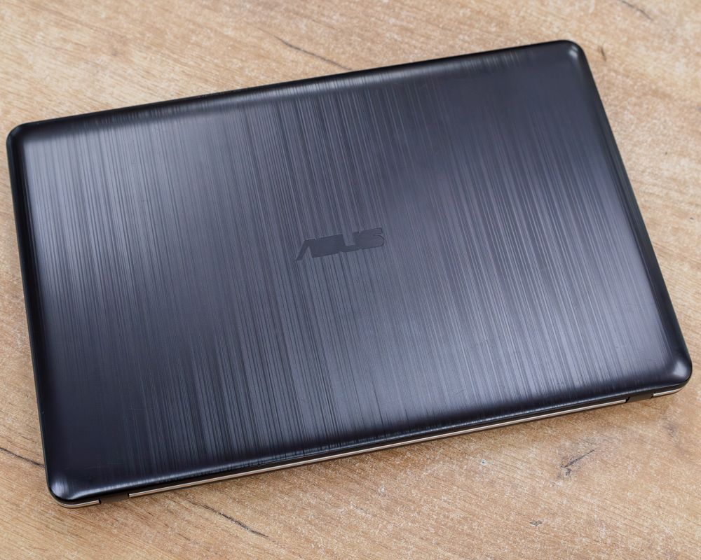 Ноутбук Asus X540NV (HD/Pentium N4200/GeForce 920MX 2GB/4GB/HDD 500GB)