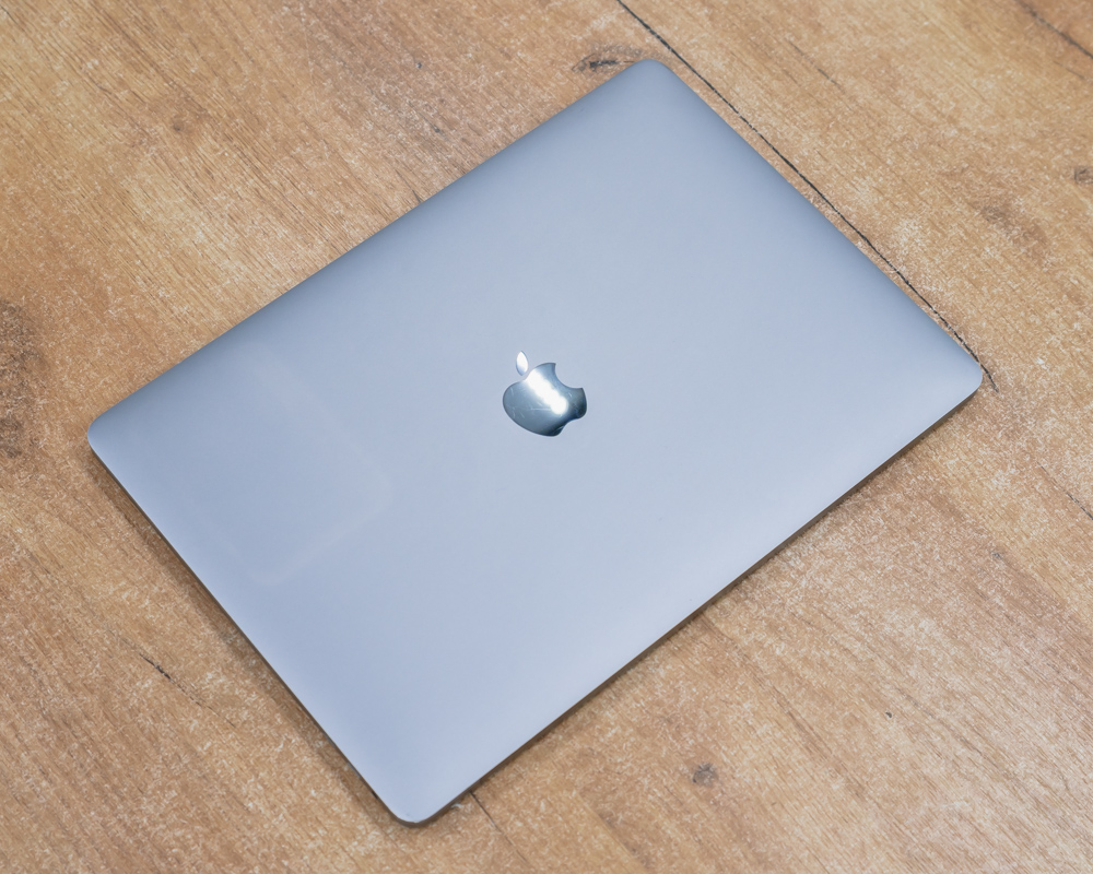 Ноутбук Apple MacBook Pro 13