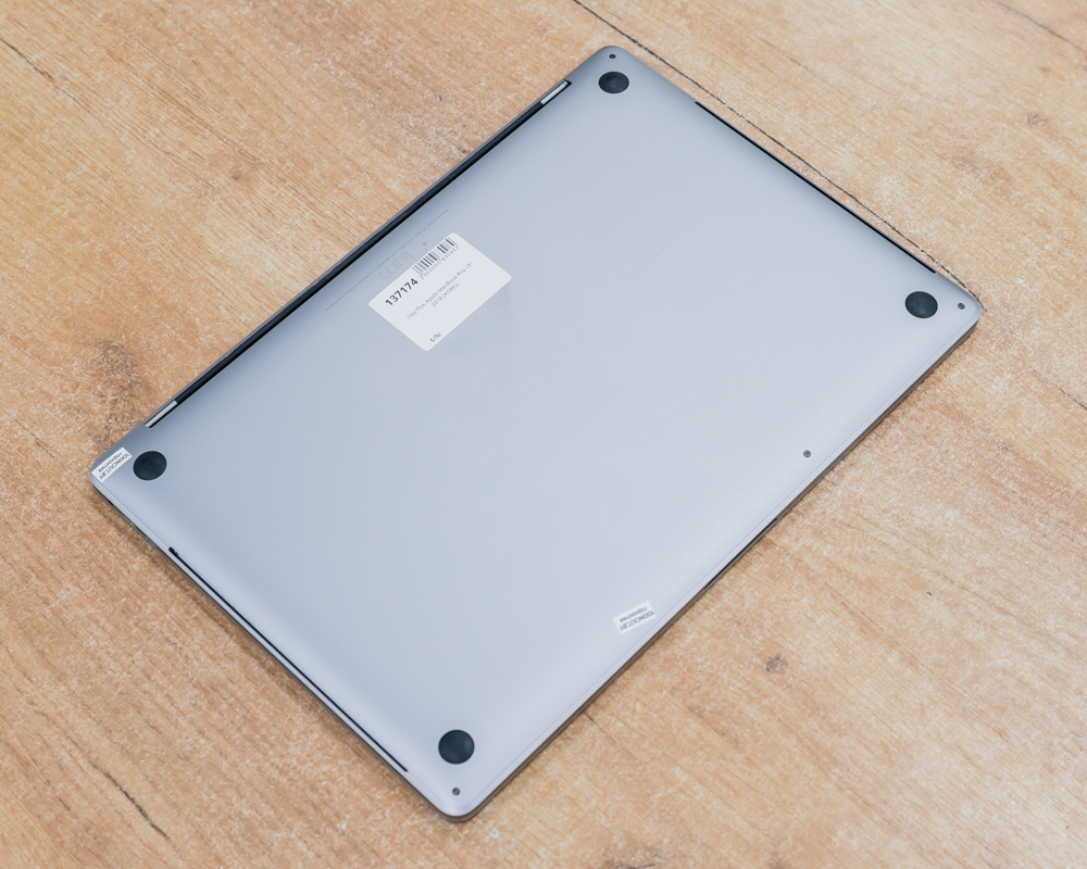 Ноутбук Apple MacBook Pro 15